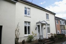 6 bedroom Detached f...